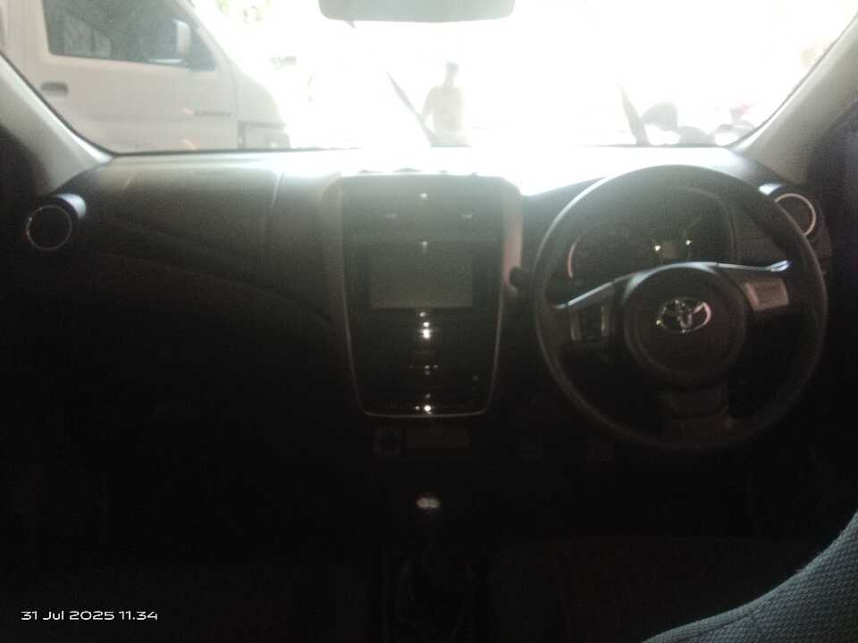 Foto Mobil Bekas Dashboard Toyota Agya 1.2 G tahun 2020