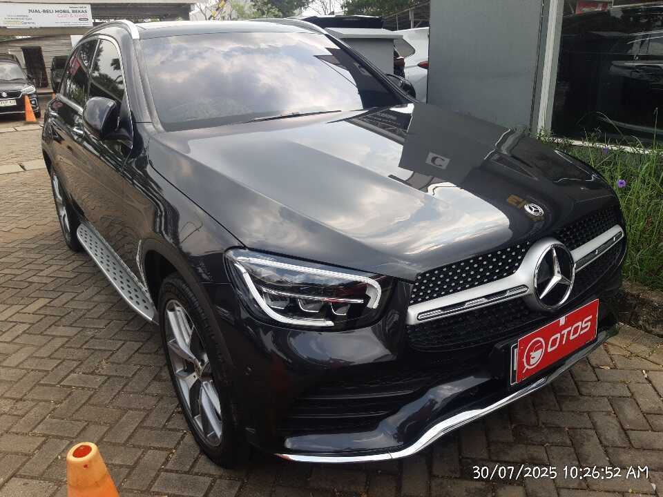 2020 Mercedes-Benz GLC200 2.0 AMG Line - Foto 1 dari 6