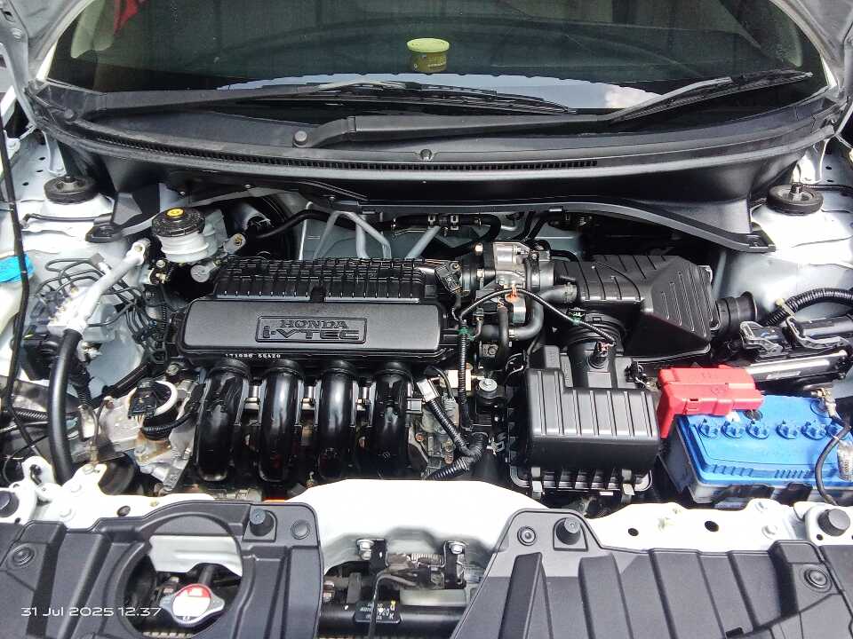 Foto Mobil Bekas Mesin Honda Mobilio 1.5 E tahun 2017