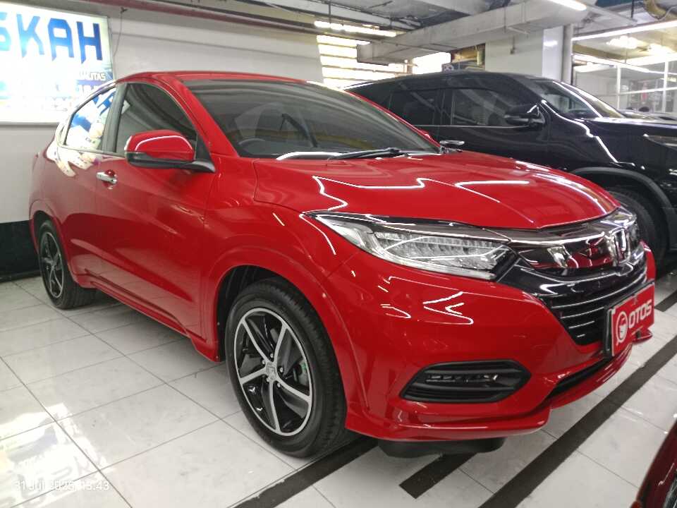 2020 Honda HR-V 1.8 RS - Foto 1 dari 6