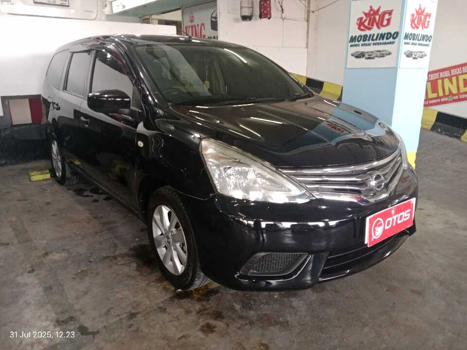 2014 Nissan Grand Livina 1.5 SV - Foto 1 dari 6