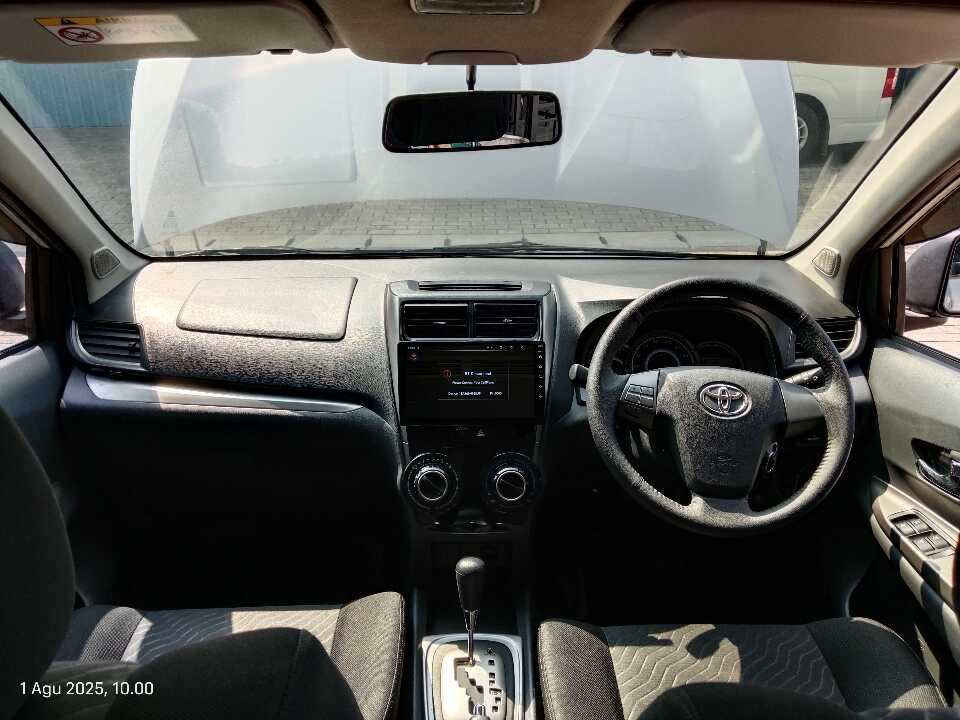 Foto Mobil Bekas Dashboard Toyota Avanza 1.5 Veloz tahun 2015
