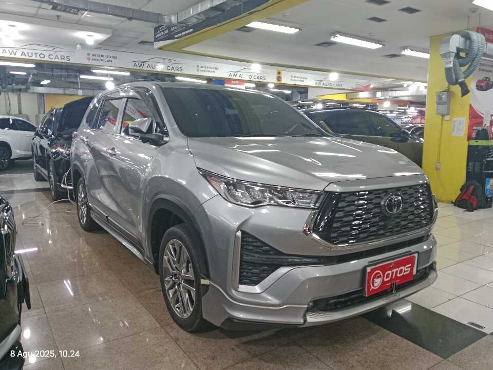 2023 Toyota Kijang Innova 2.0 Zenix Q HV CVT TSS Modellista - Foto 1 dari 6
