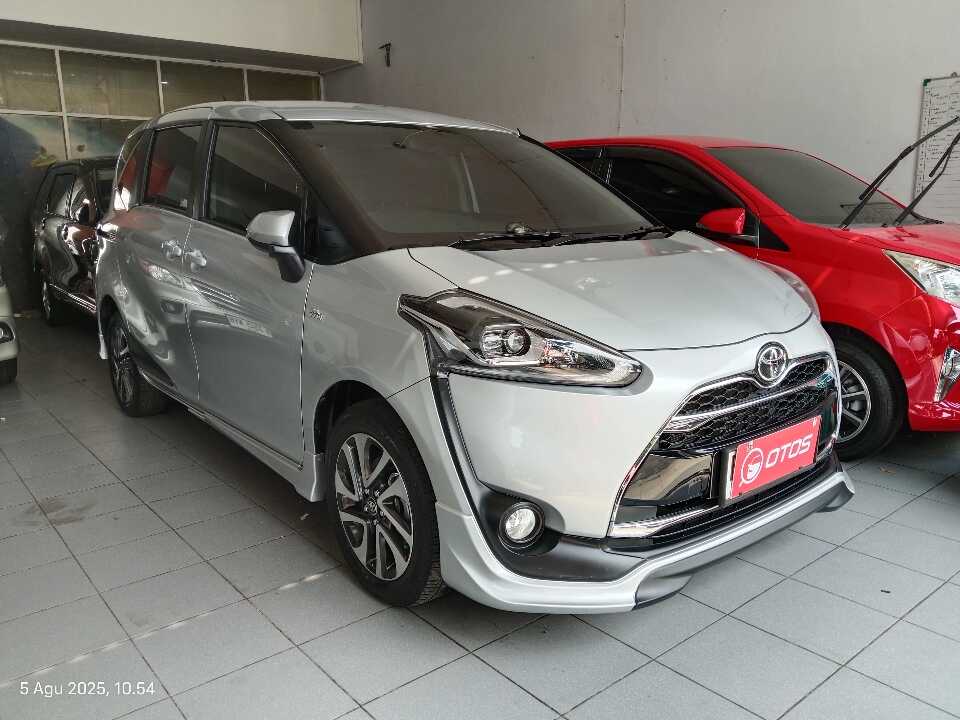 2017 Toyota Sienta 1.5 Q - Foto 1 dari 6