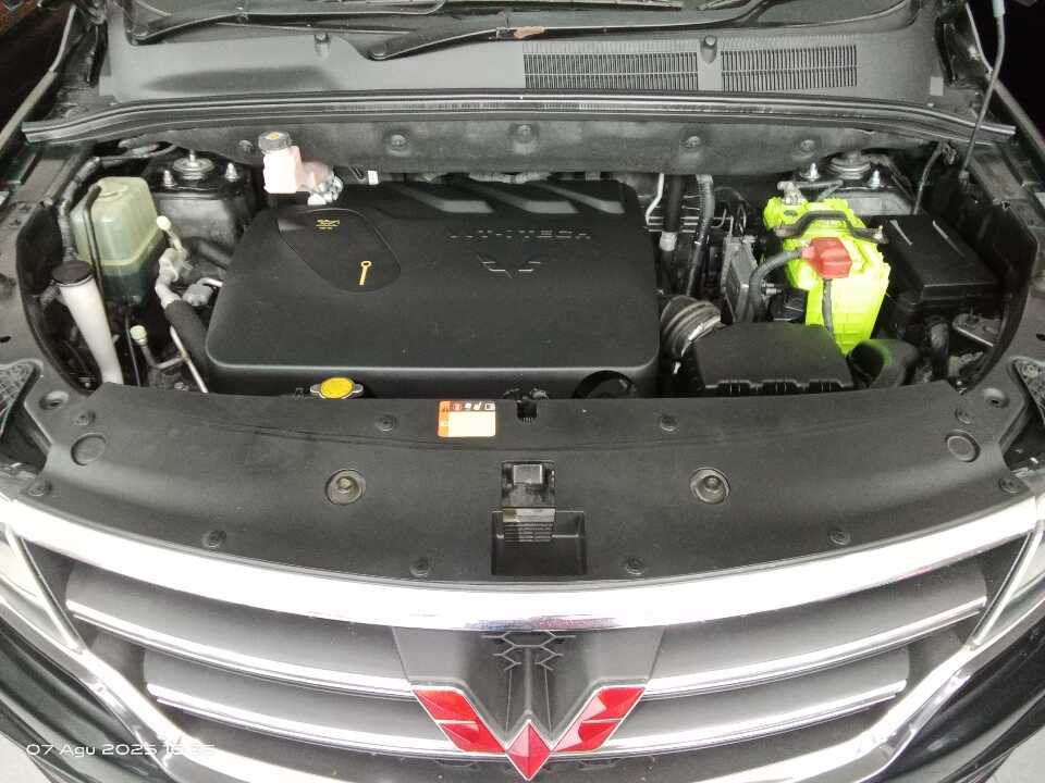 Foto Mobil Bekas Mesin Wuling Cortez 1.8 L Lux AMT tahun 2018
