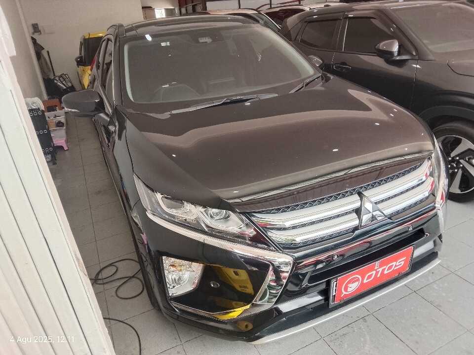 2020 Mitsubishi Eclipse Cross 1.5 Ultimate - Foto 1 dari 6