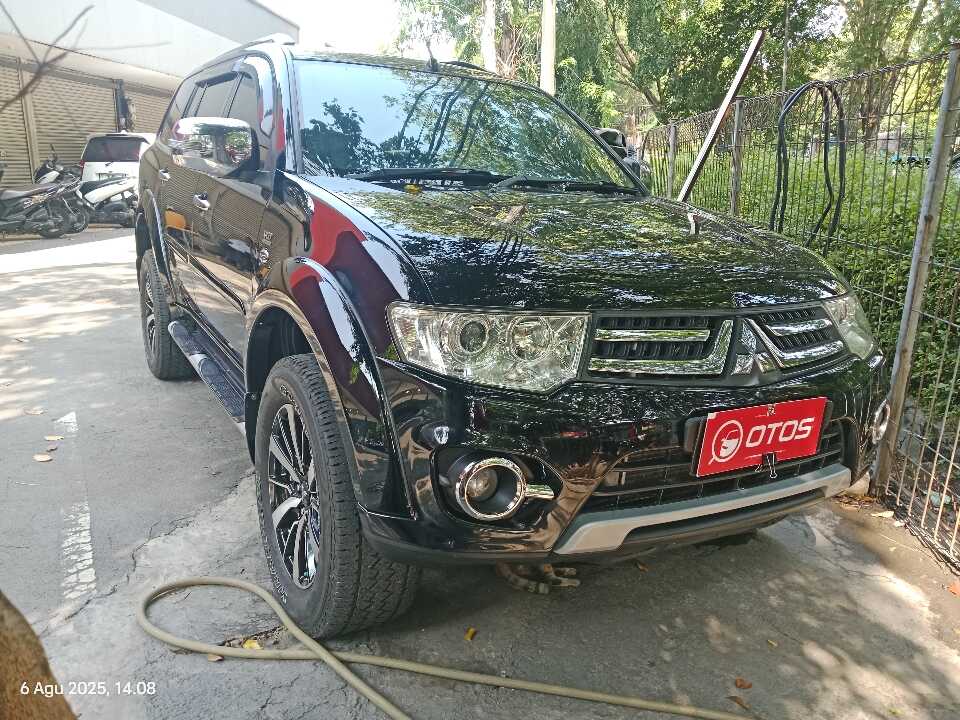 2015 Mitsubishi Pajero Sport 2.5 - Foto 1 dari 6