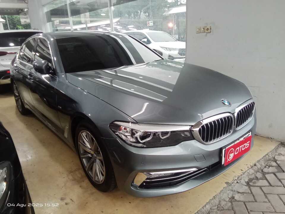 2018 BMW 520i 2.0 - Foto 1 dari 6