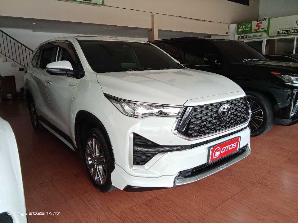 2024 Toyota Kijang Innova 2.0 Zenix Q HV CVT TSS Modellista - Foto 1 dari 6
