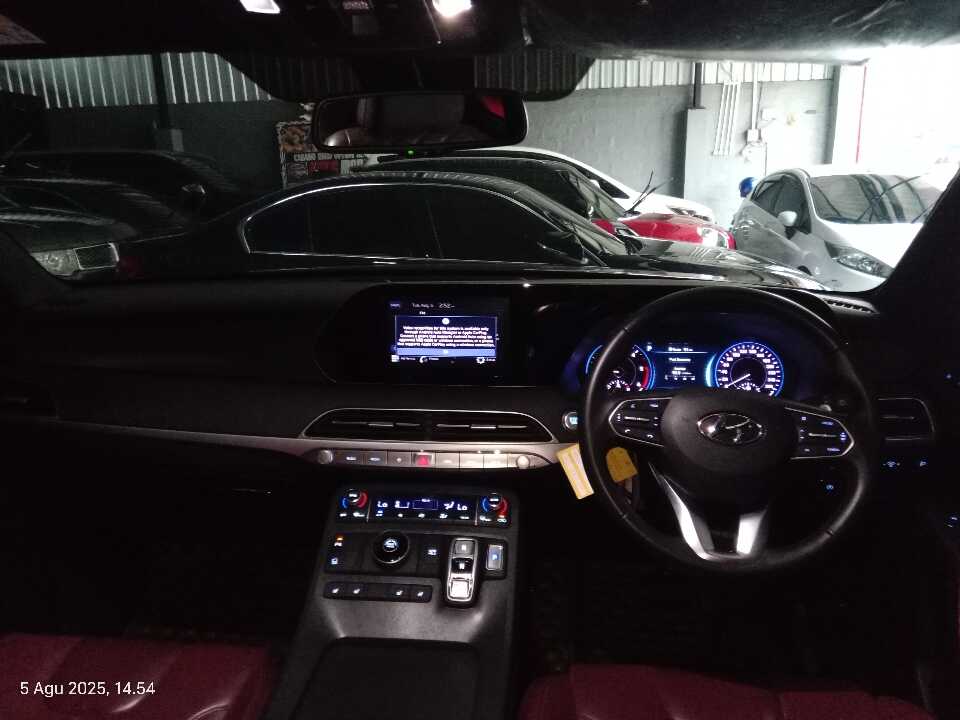 Foto Mobil Bekas Dashboard Hyundai Palisade 2.2 tahun 2022