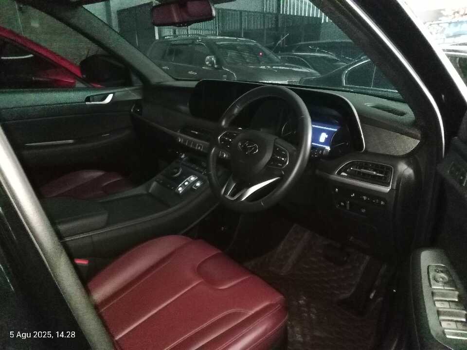 Foto Mobil Bekas Kabin Depan Hyundai Palisade 2.2 tahun 2022