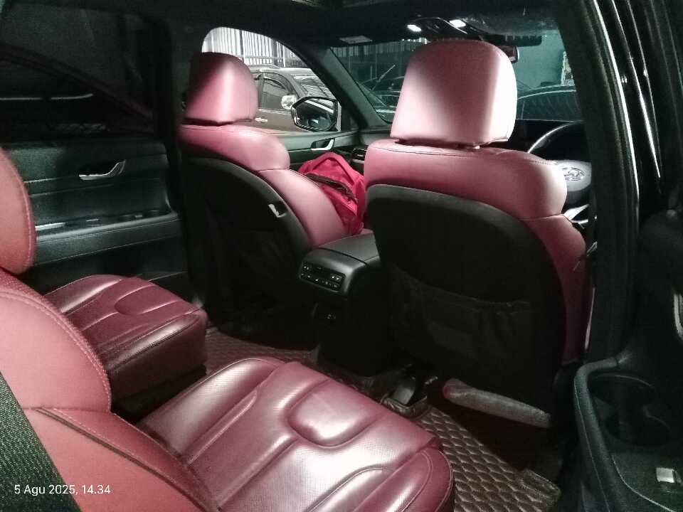 Foto Mobil Bekas Kabin Belakang Hyundai Palisade 2.2 tahun 2022