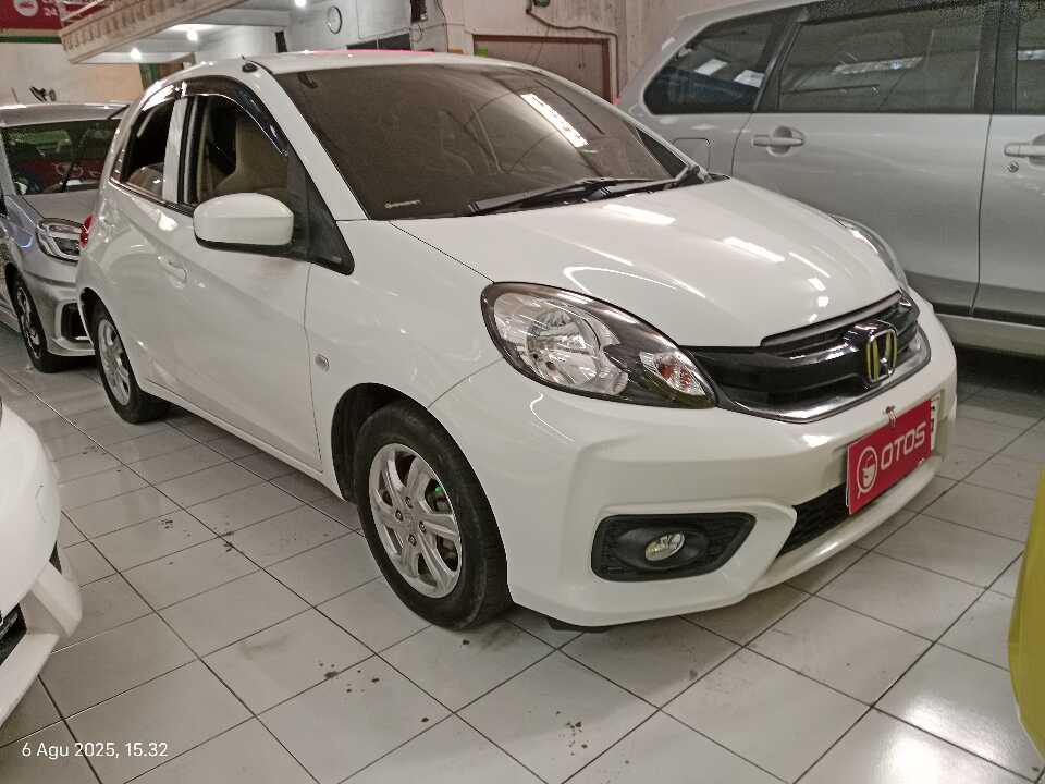 2017 Honda Brio 1.2 Satya E - Foto 1 dari 6