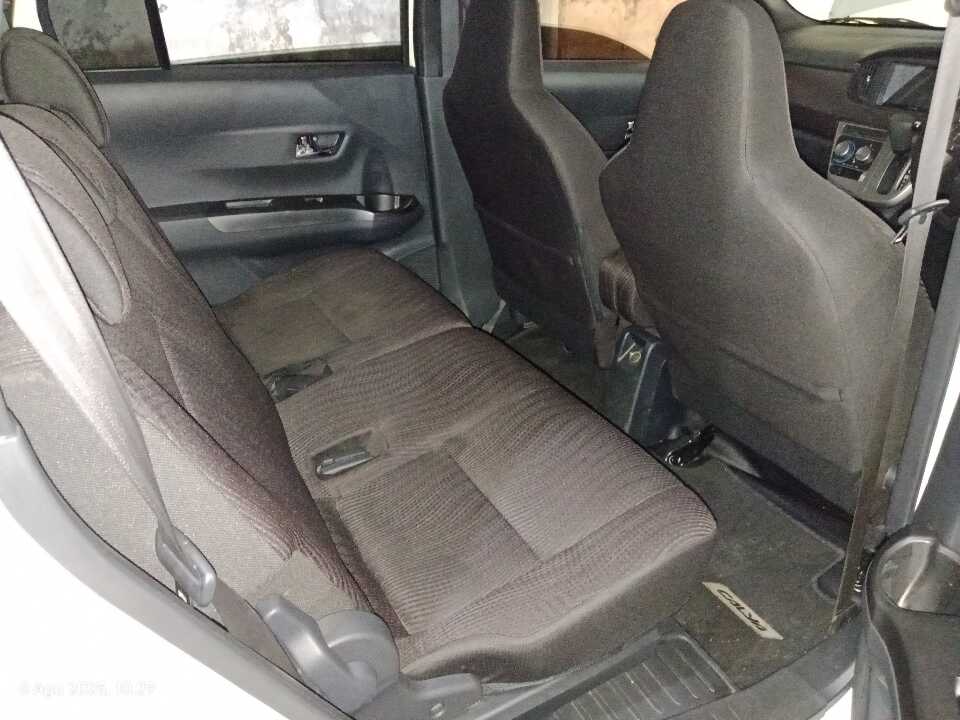 Foto Mobil Bekas Kabin Belakang Toyota Calya 1.2 G tahun 2022