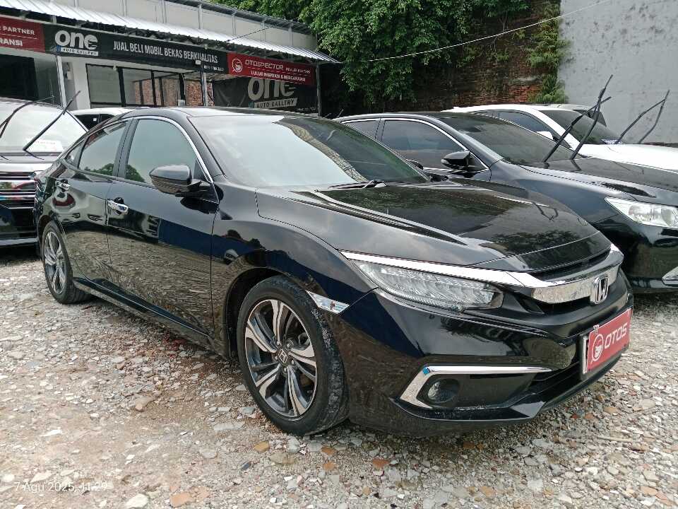 2019 Honda Civic 1.5 Turbo - Foto 1 dari 6