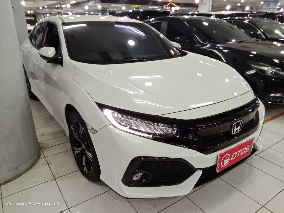2018 Honda Civic 1.5 Turbo - Foto 1 dari 6