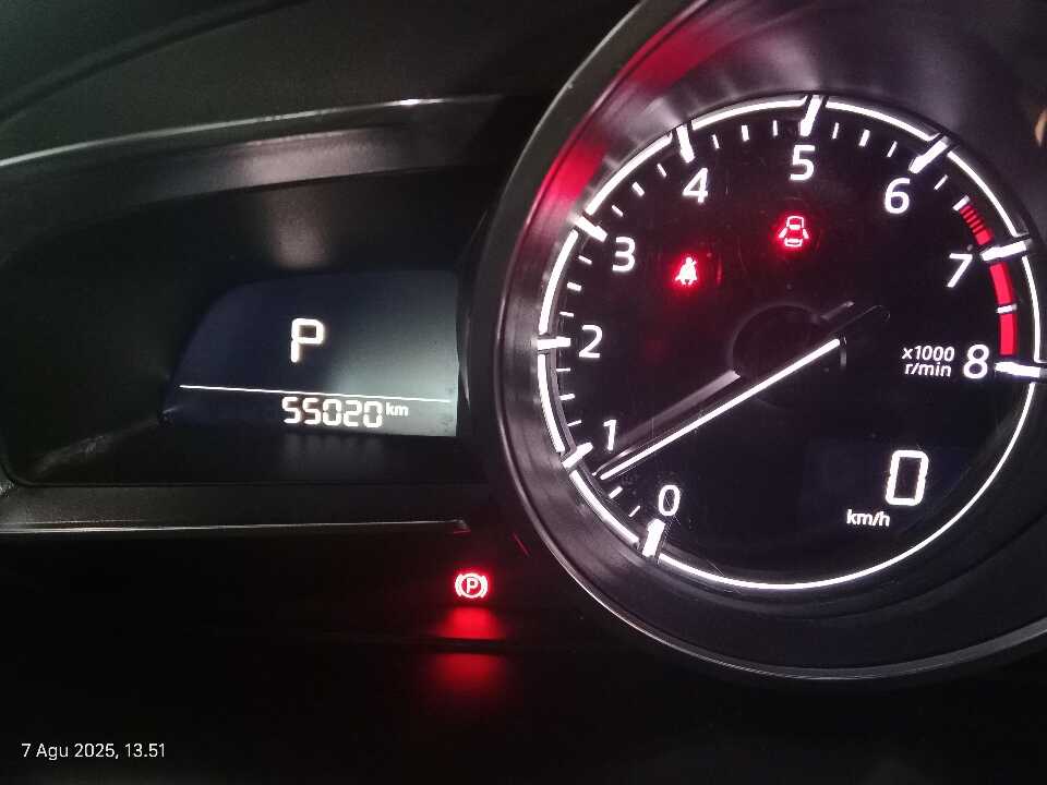 Foto Mobil Bekas Odometer Mazda CX-3 1.5 Sport tahun 2021