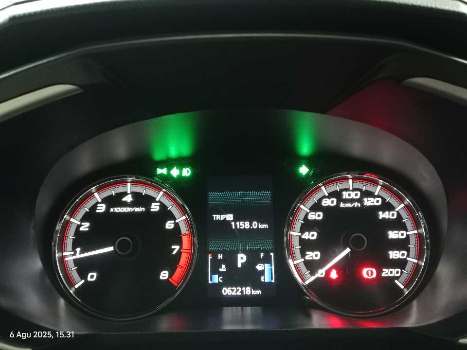 Foto Mobil Bekas Odometer Mitsubishi Xpander 1.5 Ultimate tahun 2021