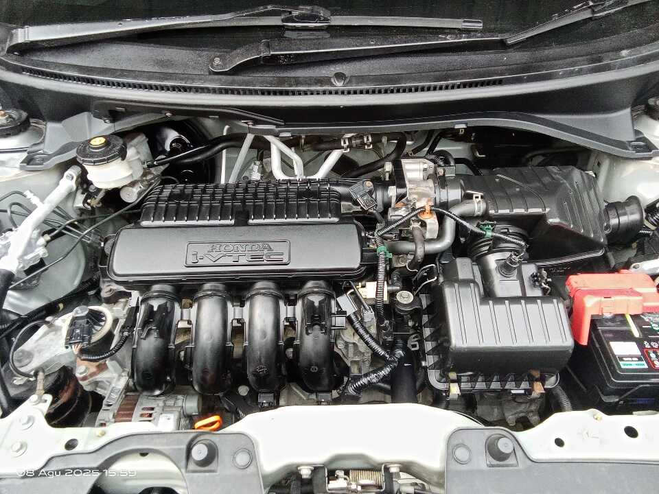 Foto Mobil Bekas Mesin Honda Mobilio 1.5 E tahun 2016