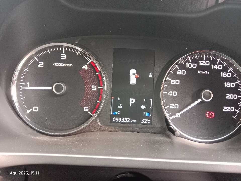 Foto Mobil Bekas Odometer Mitsubishi Pajero Sport 2.4 Dakar Ultimate tahun 2017