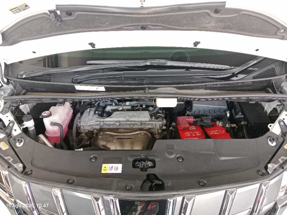 Foto Mobil Bekas Mesin Toyota Alphard 2.5 G tahun 2023