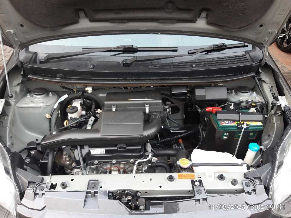 Foto Mobil Bekas Mesin Daihatsu Ayla 1.0 tahun 2021