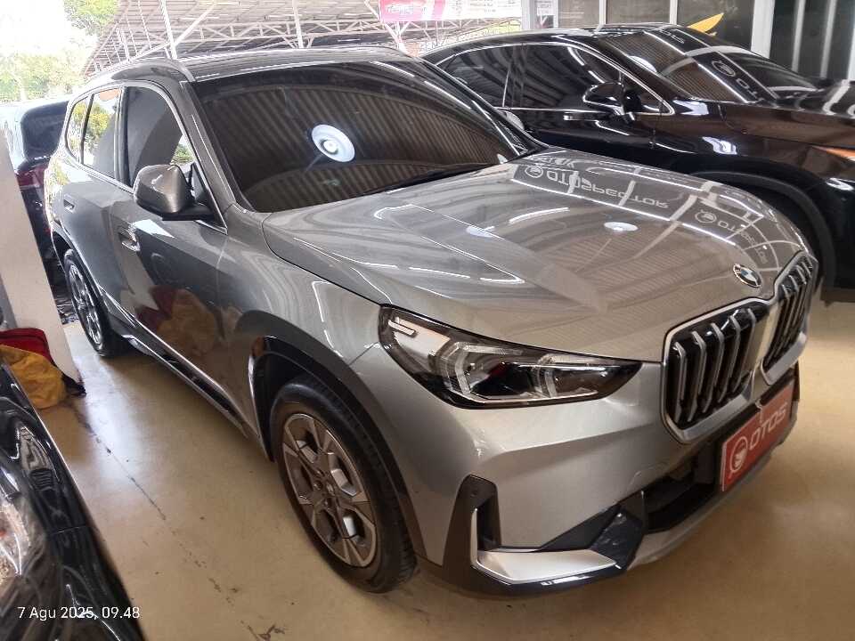 2024 BMW X1 1.5 Sdrive18i - Foto 1 dari 6