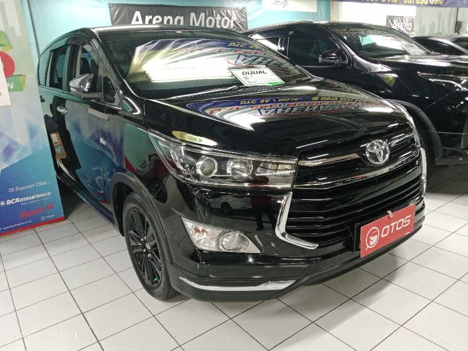 2017 Toyota Kijang Innova 2.0 Venturer - Foto 1 dari 6