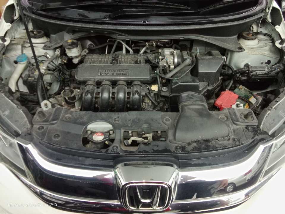 Foto Mobil Bekas Mesin Honda BR-V 1.5 PRE tahun 2018
