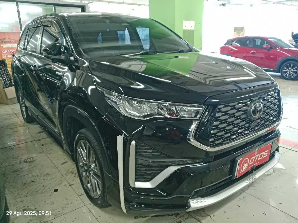 2023 Toyota Kijang Innova 2.0 Zenix Q HV CVT TSS - Foto 1 dari 6