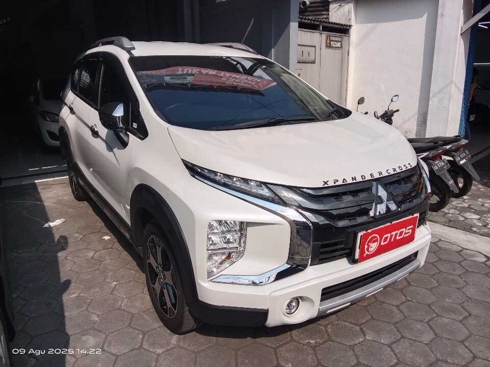 2021 Mitsubishi Xpander 1.5 Cross Premium - Foto 1 dari 6
