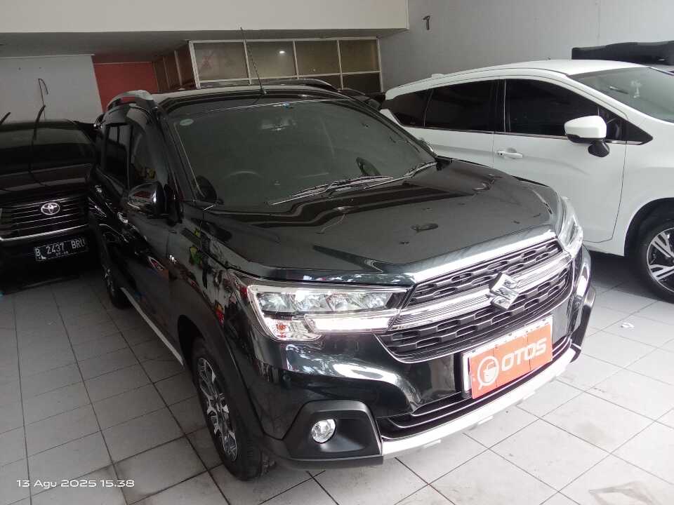 2022 Suzuki XL7 1.5 - Foto 1 dari 6