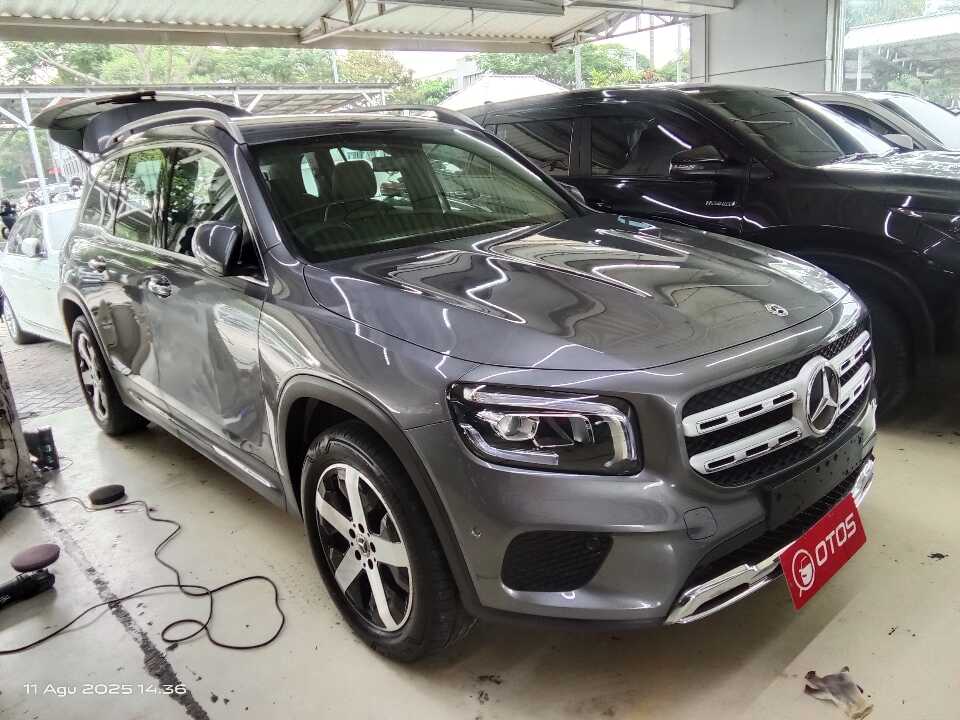 2020 Mercedes-Benz GLB200 1.3 Progressive Line Wagon - Foto 1 dari 6