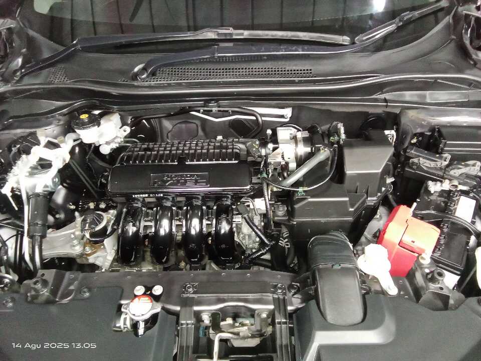 Foto Mobil Bekas Mesin Honda HR-V 1.5 S tahun 2019