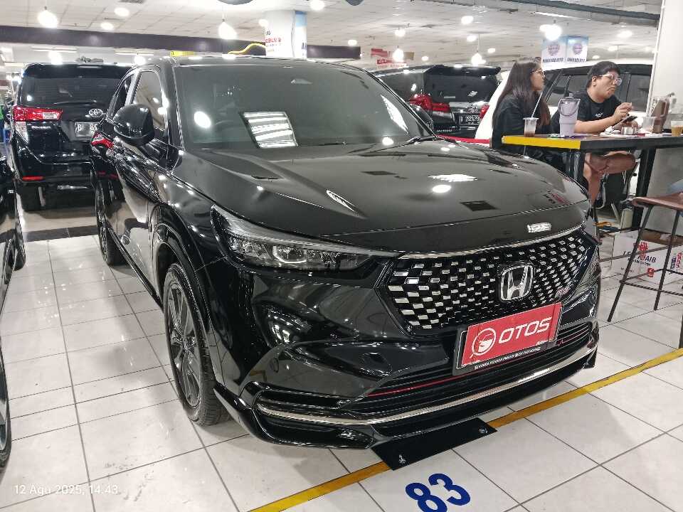2022 Honda HR-V 1.5 Turbo RS - Foto 1 dari 6