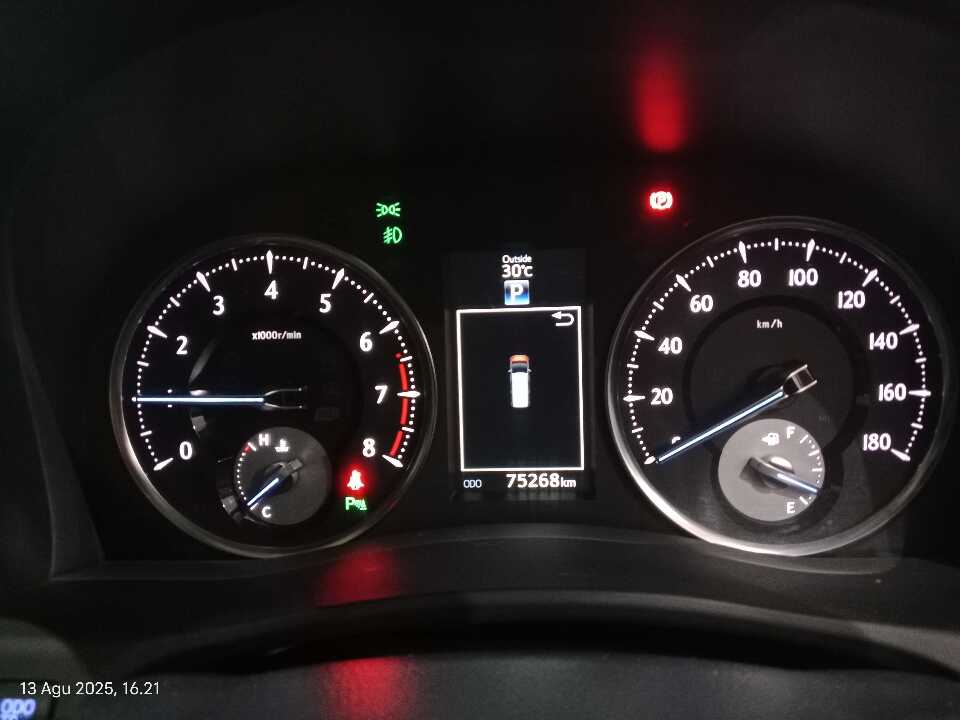 Foto Mobil Bekas Odometer Toyota Alphard 2.5 G tahun 2016