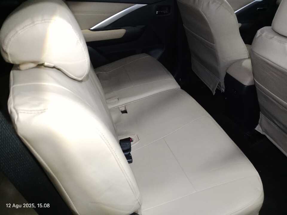 Foto Mobil Bekas Kabin Belakang Mitsubishi Xpander 1.5 Ultimate tahun 2022