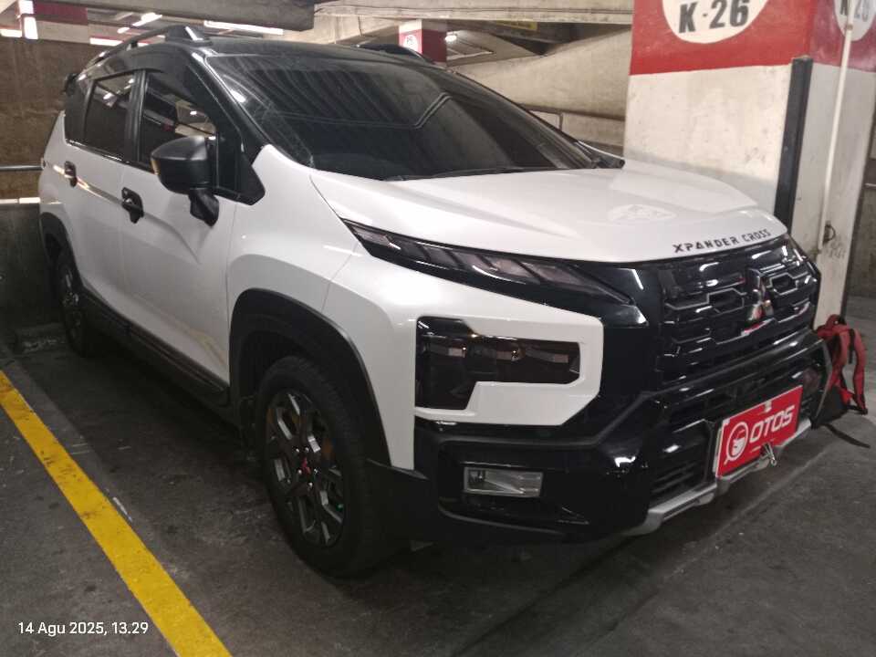 2022 Mitsubishi Xpander 1.5 Cross Premium - Foto 1 dari 6