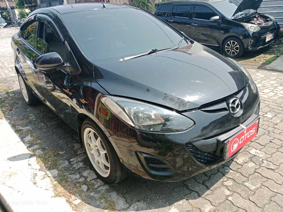 2012 Mazda 2 1.5 V - Foto 1 dari 6