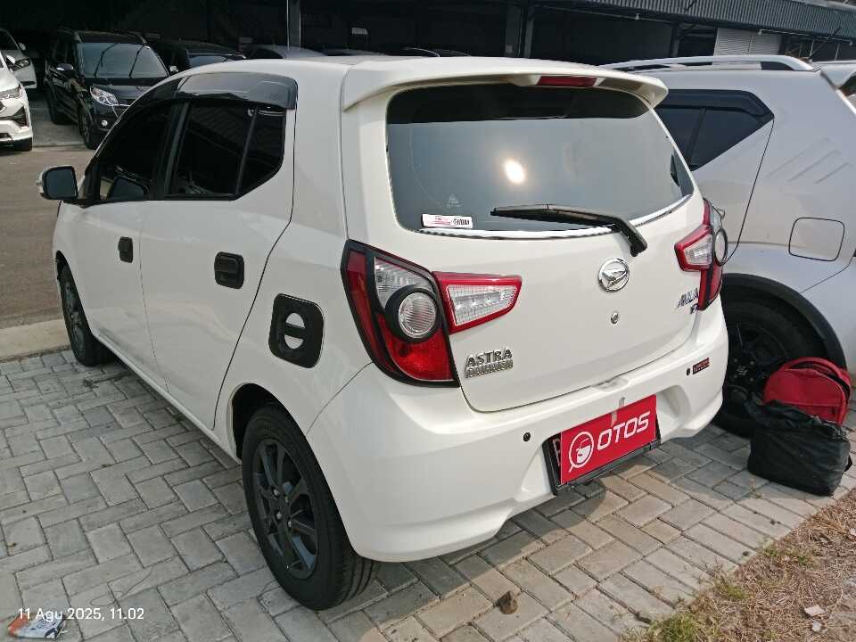 Foto Mobil Bekas Kiri Belakang Daihatsu Ayla 1.0 X tahun 2022