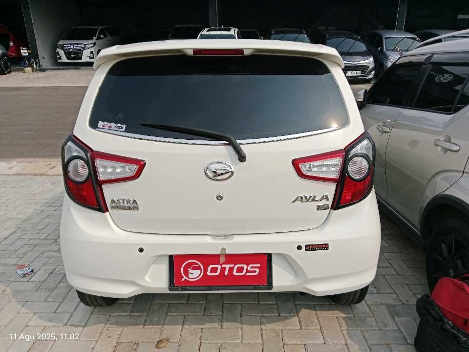 Foto Mobil Bekas Tampak Belakang Daihatsu Ayla 1.0 X tahun 2022