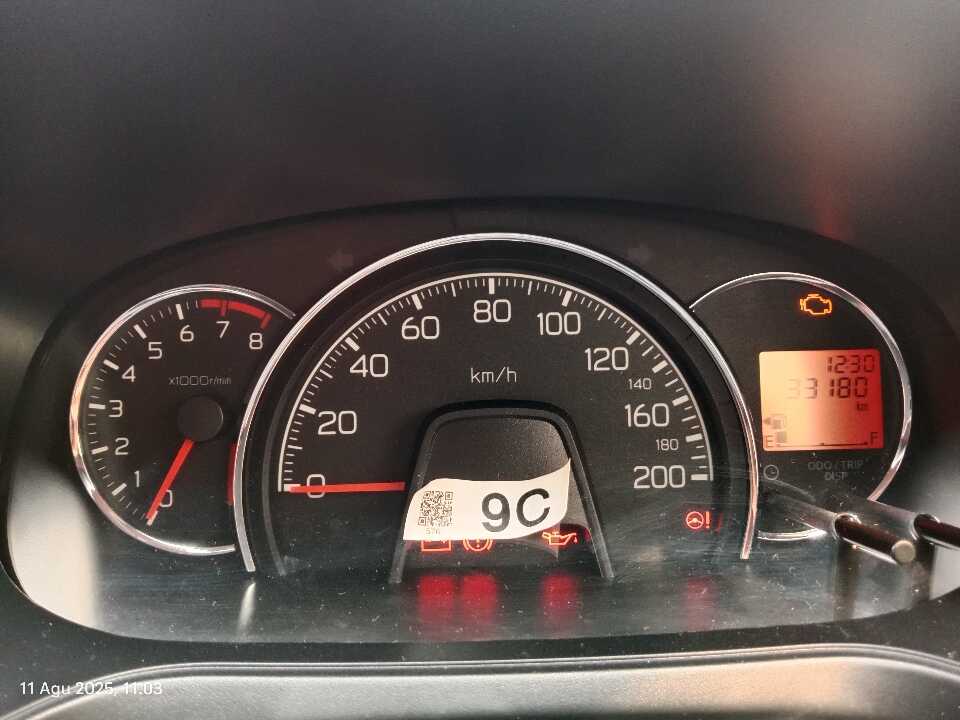 Foto Mobil Bekas Odometer Daihatsu Ayla 1.0 X tahun 2022
