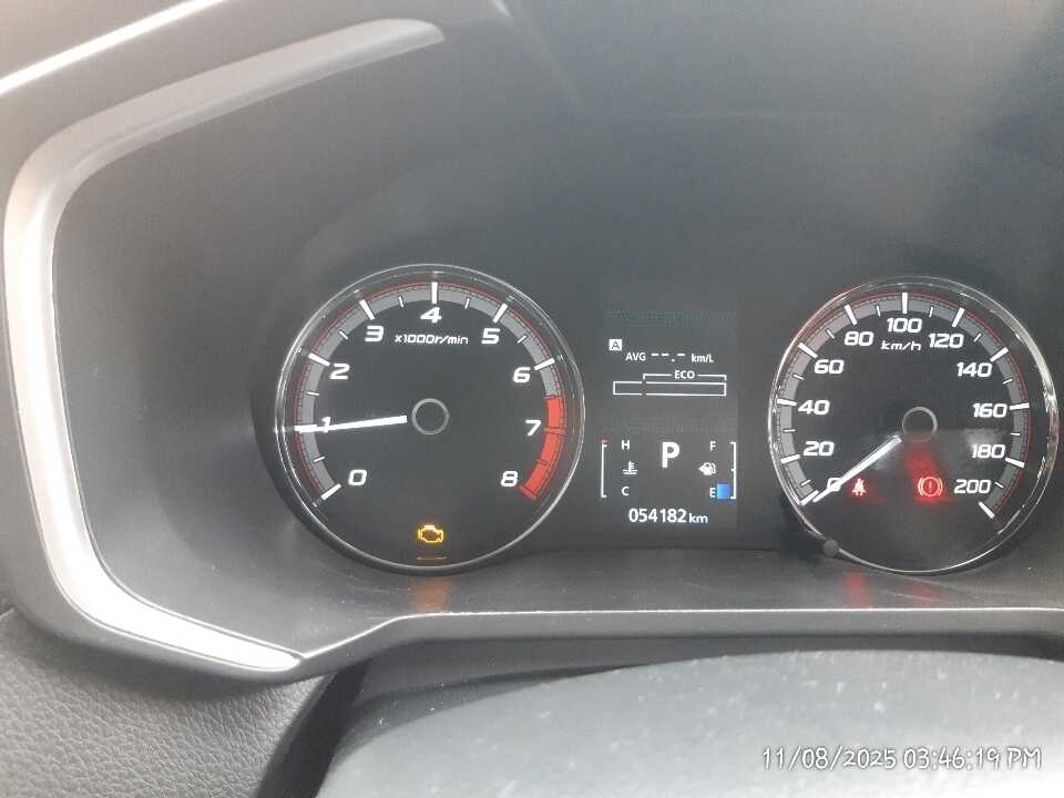Foto Mobil Bekas Odometer Nissan Livina 1.5 VL tahun 2021