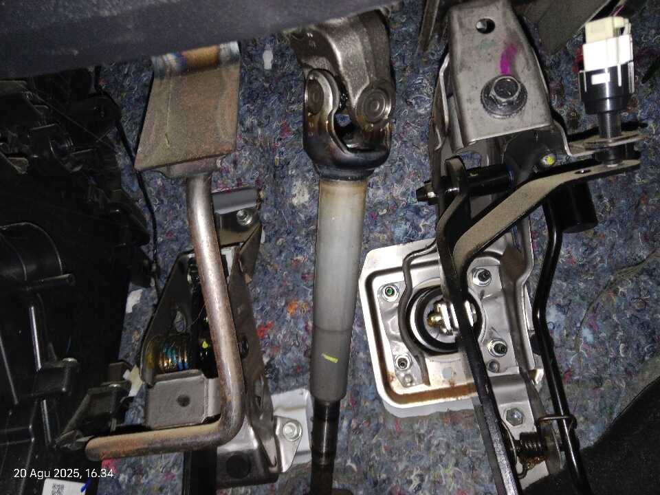 Foto Mobil Bekas Dashboard Daihatsu Ayla 1.0 X tahun 2022