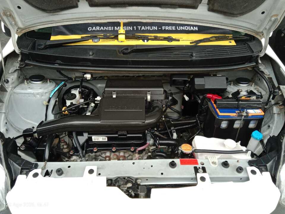 Foto Mobil Bekas Mesin Daihatsu Ayla 1.0 X tahun 2022