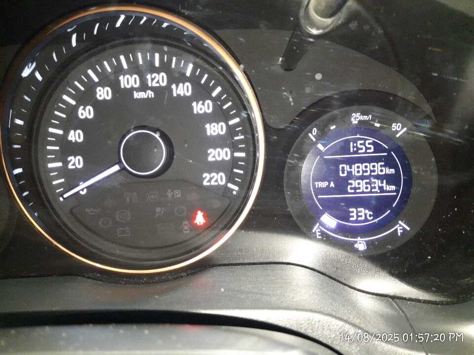 Foto Mobil Bekas Odometer Honda HR-V 1.5 E tahun 2021