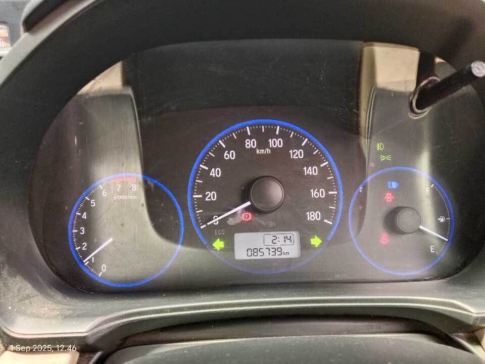 Foto Mobil Bekas Odometer Honda Mobilio 1.5 E tahun 2018