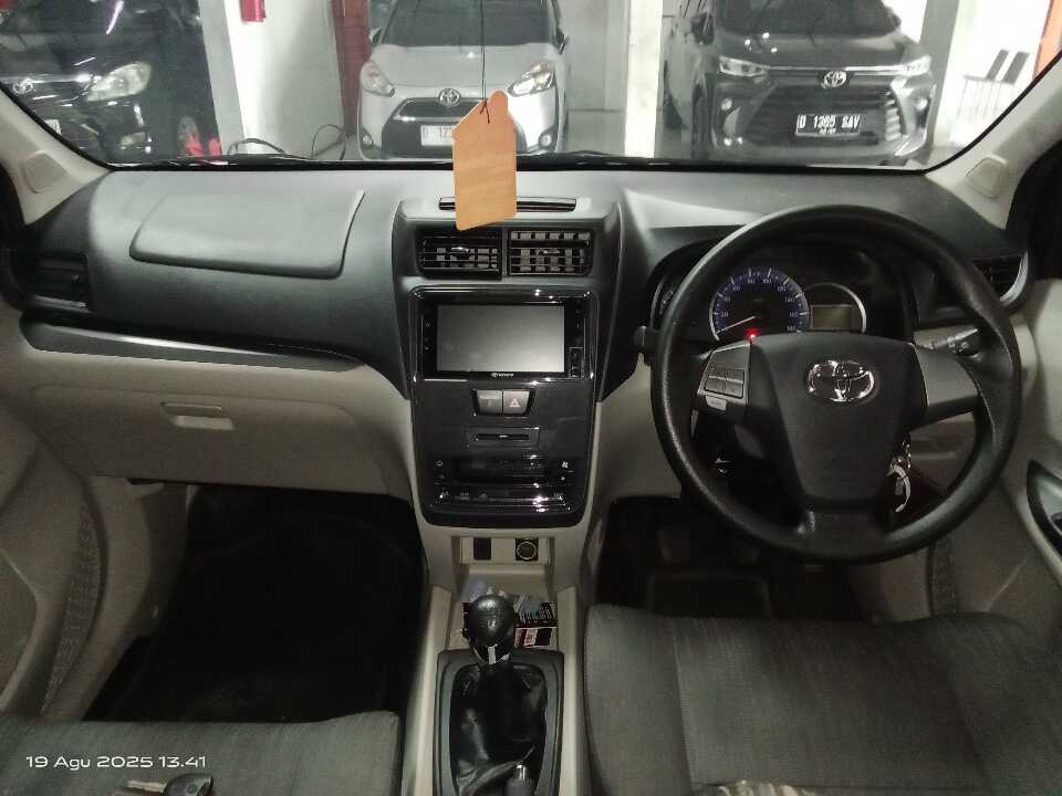 Foto Mobil Bekas Dashboard Toyota Avanza 1.3 G tahun 2021