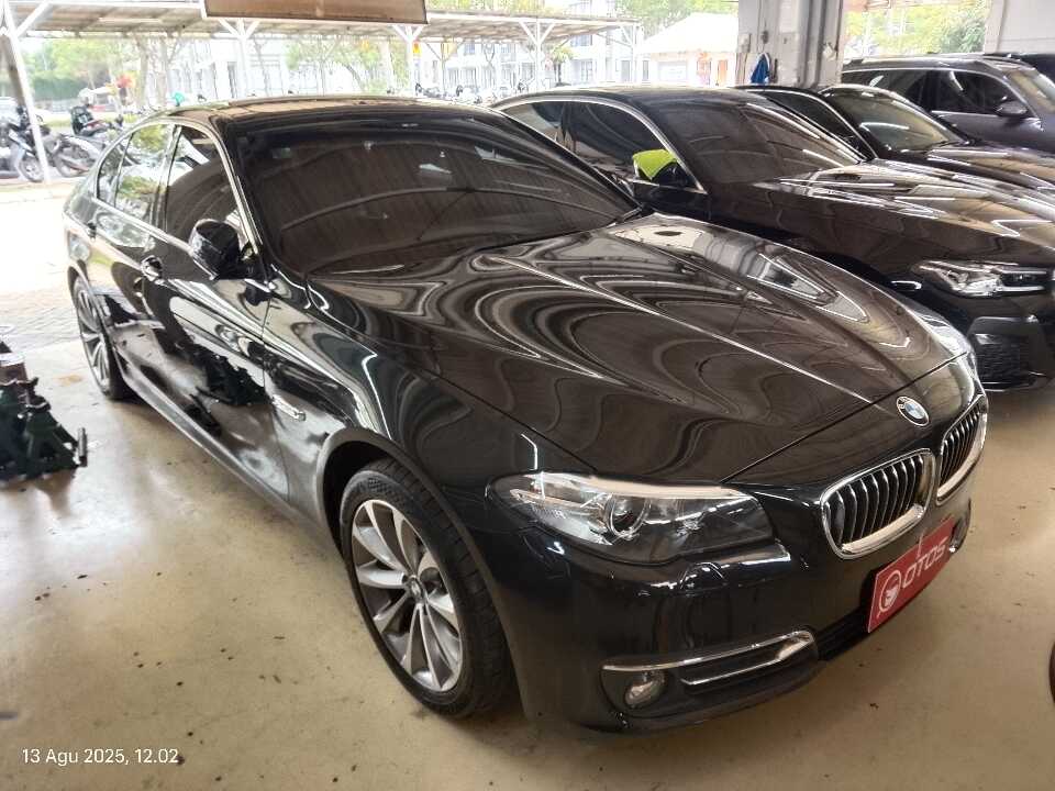 2016 BMW 520i 2.0 - Foto 1 dari 6