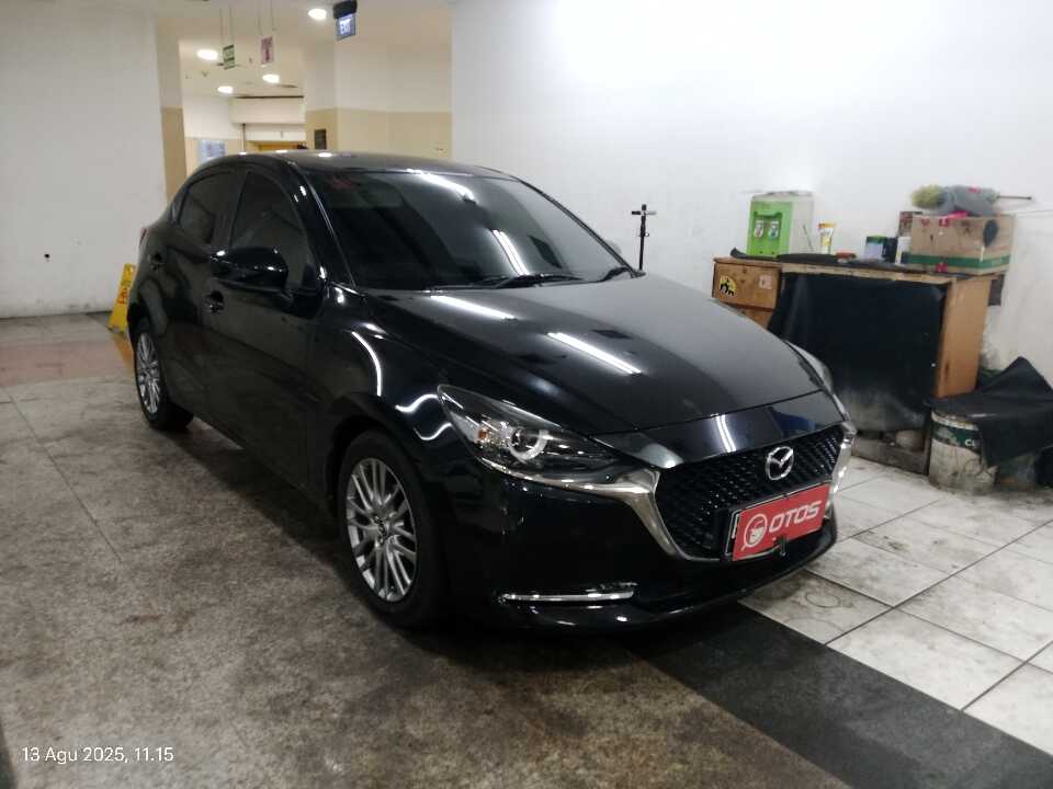 2020 Mazda 2 1.5 - Foto 1 dari 6